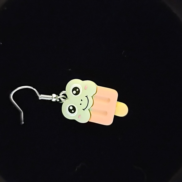 Dangle earrings - Picture 3 of 4